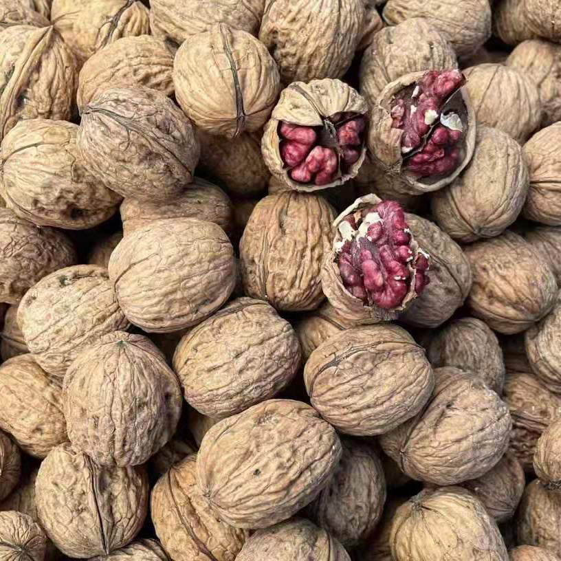 红肉核桃干野生红核桃