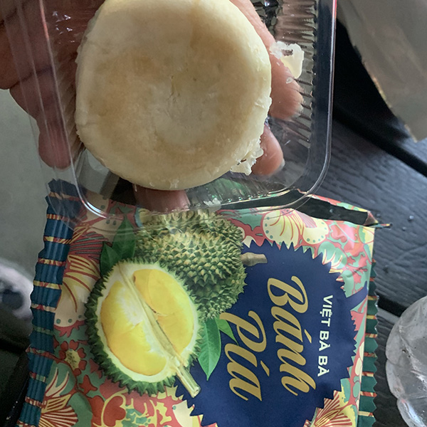 越南花包装越婆婆榴莲饼